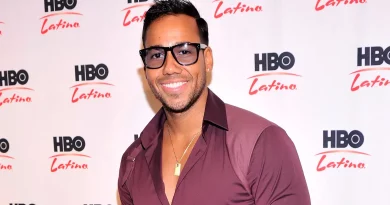 romeo santos gay